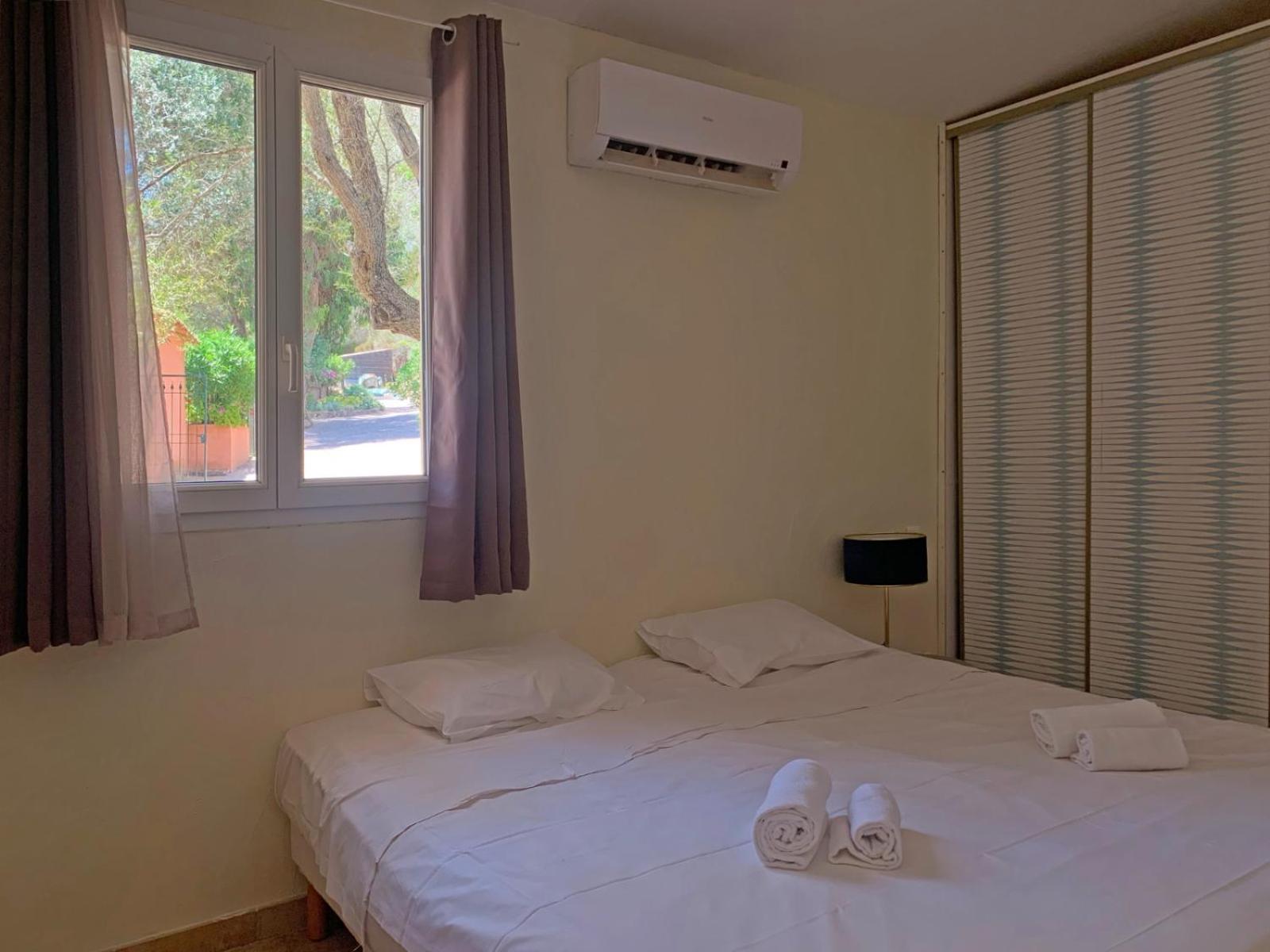 בוניפסיו Hotel Maora Village מראה חיצוני תמונה